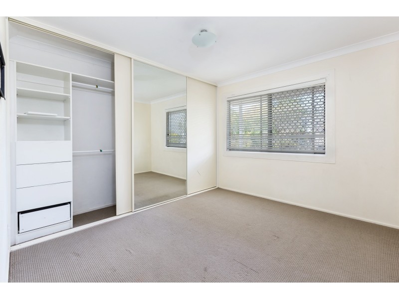 27 Winifred Street, Kingston QLD 4114