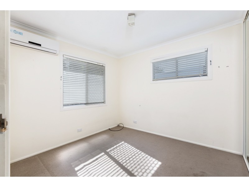 27 Winifred Street, Kingston QLD 4114