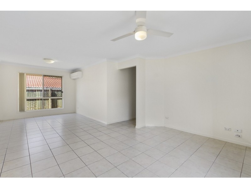 100/Watarrka Drive, Parkinson QLD 4115