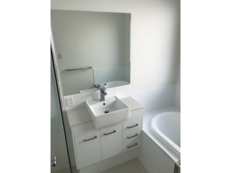 5 Sky Crescent, Pimpama QLD 4209