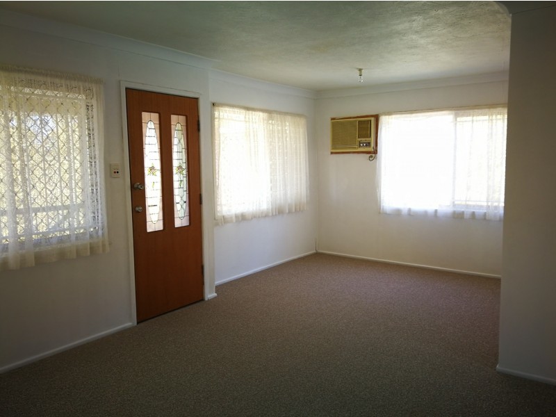 6 North Road, Woodridge QLD 4114