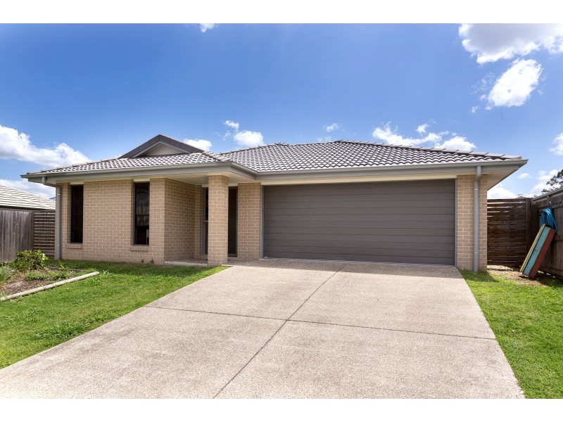 4 Deschamps Court, Loganlea QLD 4131