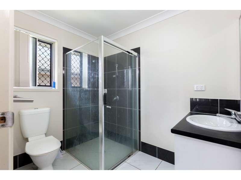 6 Deschamps Court, Loganlea QLD 4131