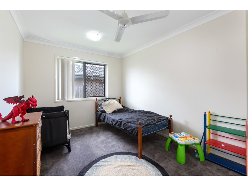 6 Deschamps Court, Loganlea QLD 4131