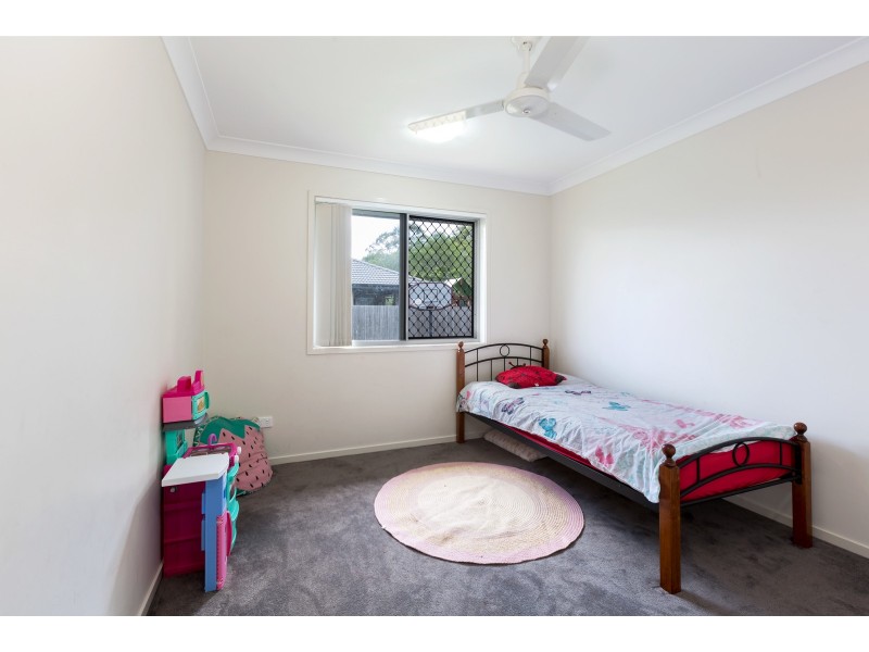 6 Deschamps Court, Loganlea QLD 4131