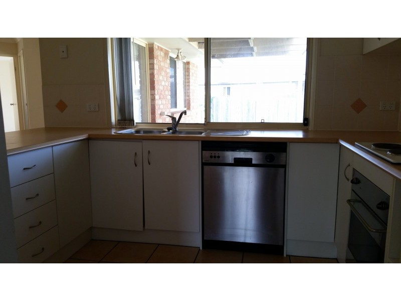 1 Macswiney Street, Collingwood Park QLD 4301