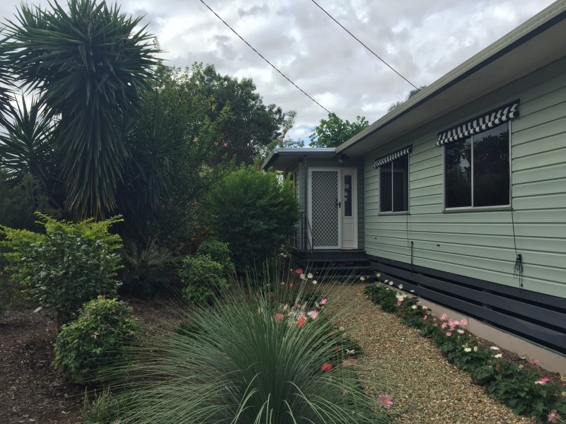 93A Conifer Street, Hillcrest QLD 4118