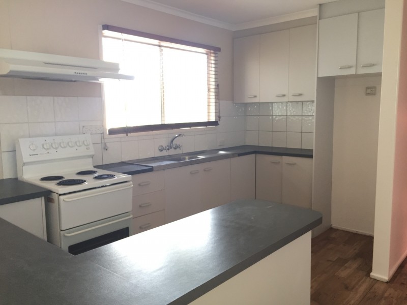 93A Conifer Street, Hillcrest QLD 4118