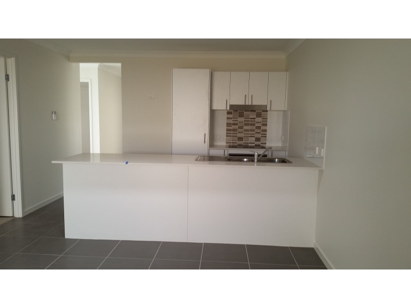 1A/5 Victor Street, Collingwood Park QLD 4301