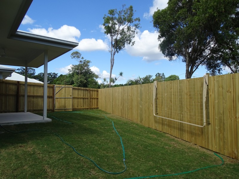 2/16A Canopus Court, Kingston QLD 4114