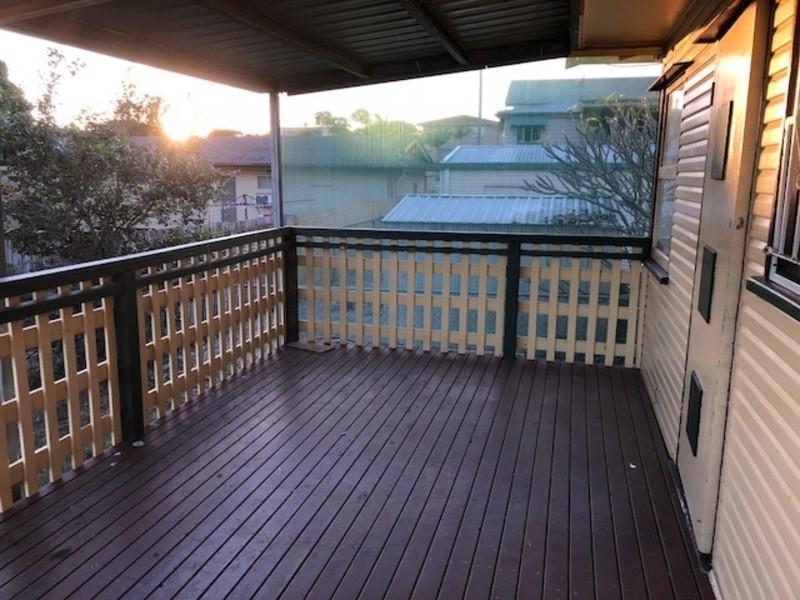 2A Plume Street, Redcliffe QLD 4020