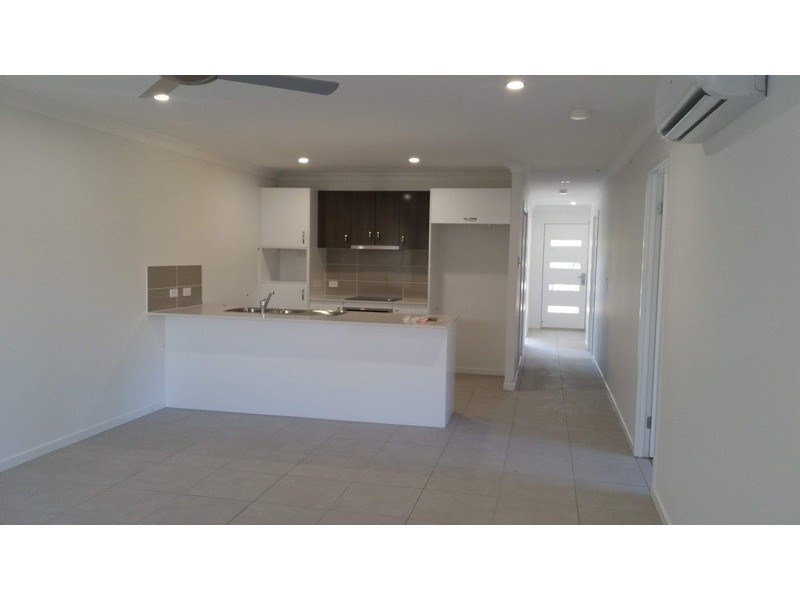 1/16 Canopus Court, Kingston QLD 4114