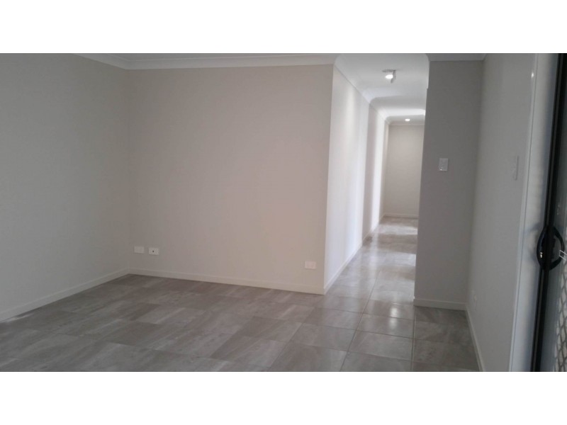 2/25 Frederick Street, Park Ridge QLD 4125