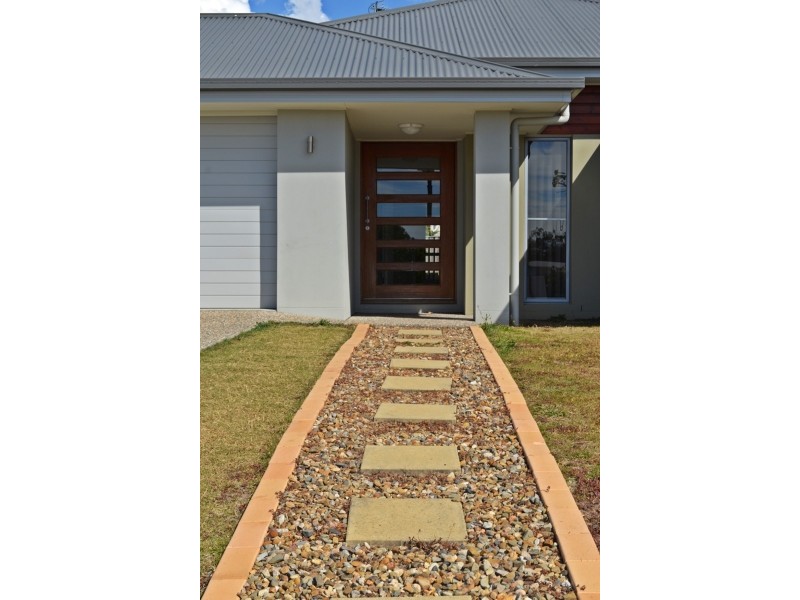 26 Scenic Crescent, Coomera QLD 4209