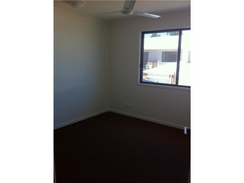 4/700 Kingston Road, Loganlea QLD 4131