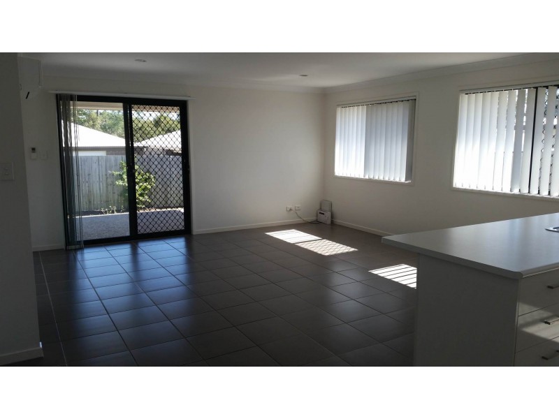 4 Gordon Drive, Bellbird Park QLD 4300