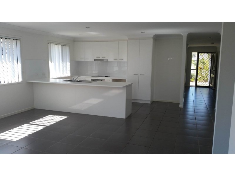 4 Gordon Drive, Bellbird Park QLD 4300