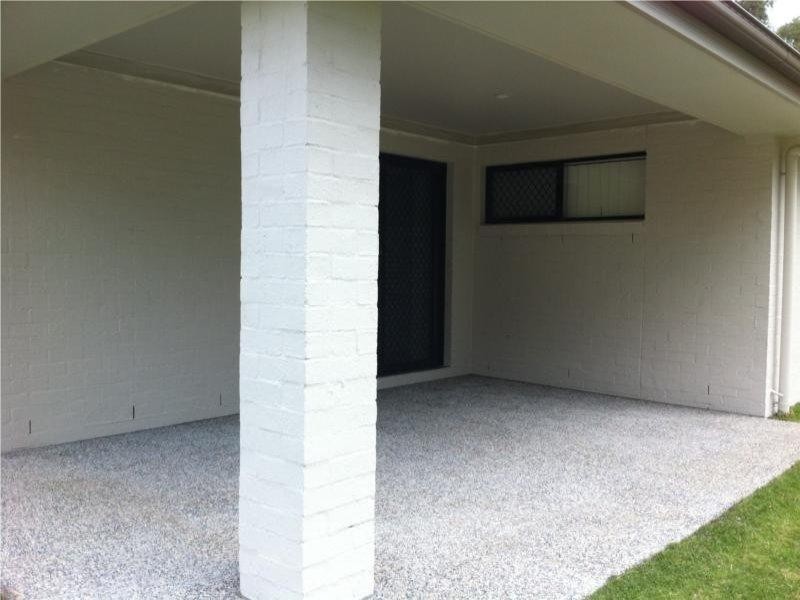 4 Gordon Drive, Bellbird Park QLD 4300