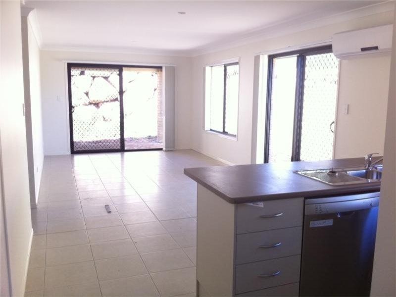 11 Chamomile Street, Griffin QLD 4503