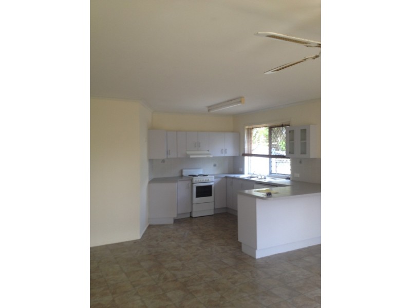 16 Beetson Street, Eagleby QLD 4207