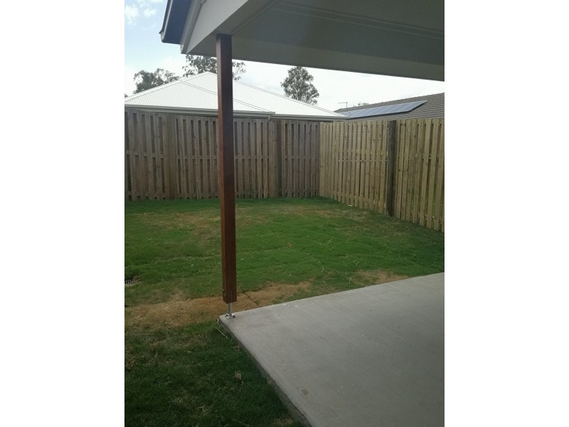 2/35 Bishampton Cct, Logan Reserve QLD 4133