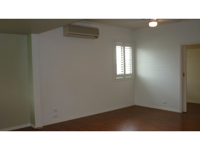 49 London Street, Eight Mile Plains QLD 4113