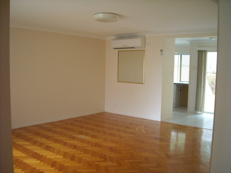 6/7 Farr Jones, Daisy Hill QLD 4127