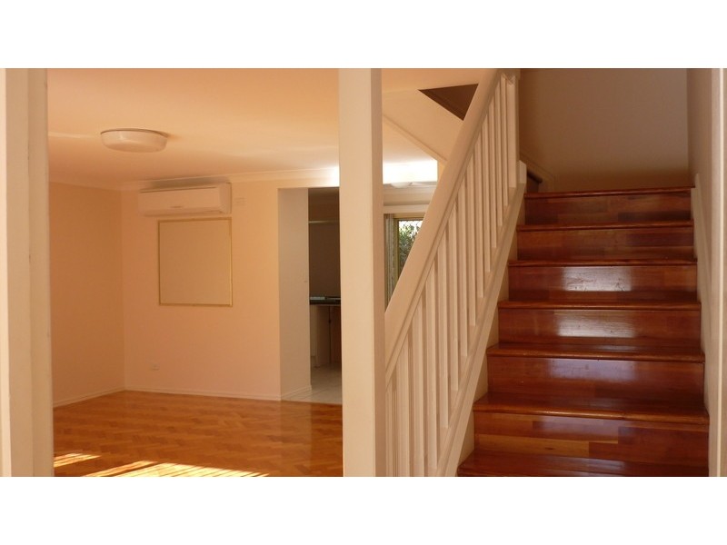 6/7 Farr Jones, Daisy Hill QLD 4127