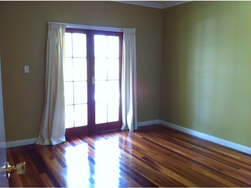 Chapel Hill QLD 4069