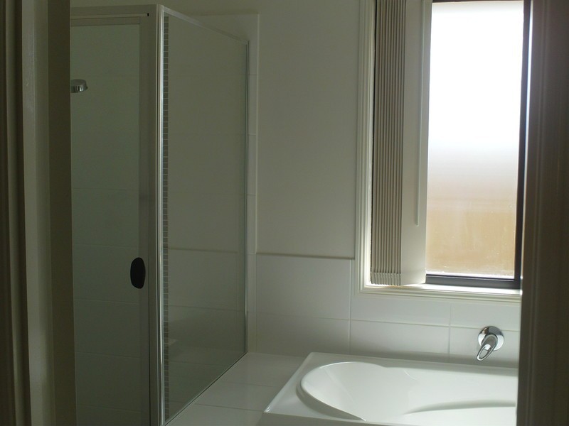 4 Edgeware Road, Pimpama QLD 4209