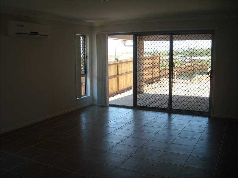 1 Bergamot Circuit, Griffin QLD 4503