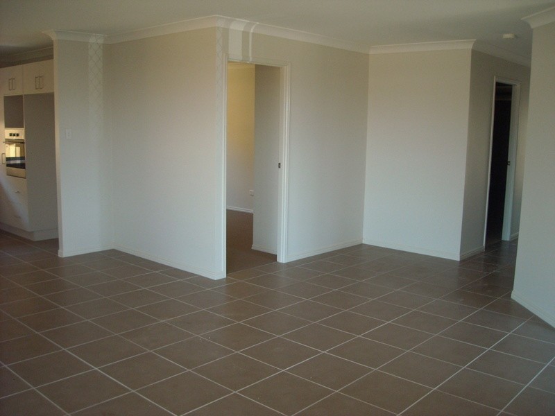 1 Bergamot Circuit, Griffin QLD 4503