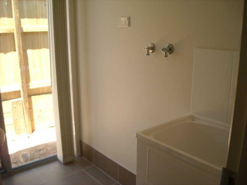 1 Bergamot Circuit, Griffin QLD 4503