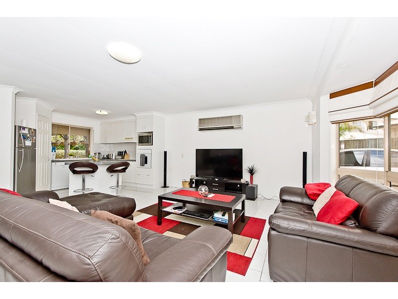 Mount Ommaney QLD 4074