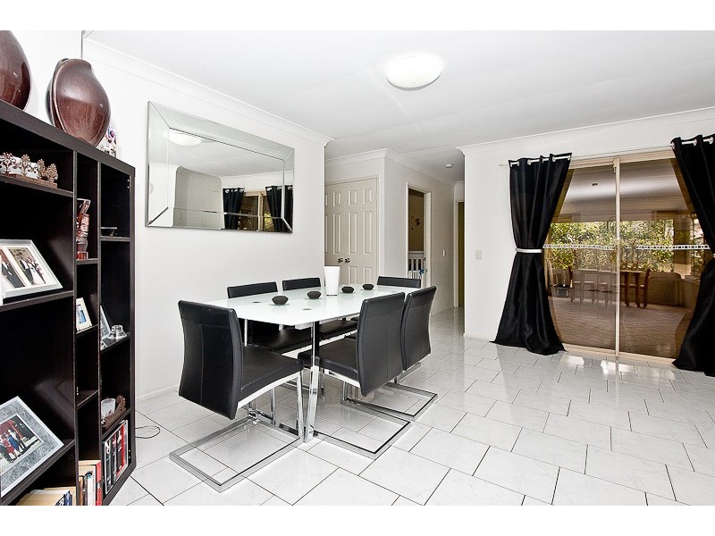 Mount Ommaney QLD 4074