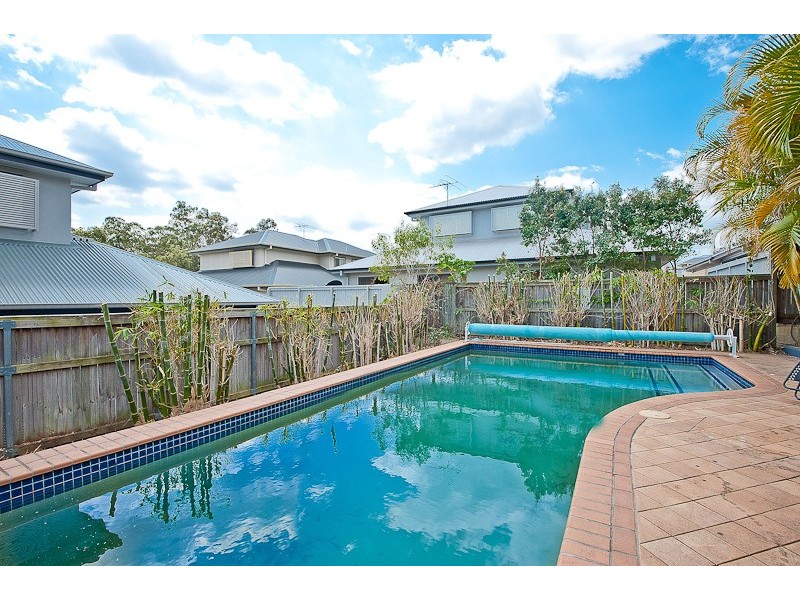 Mount Ommaney QLD 4074