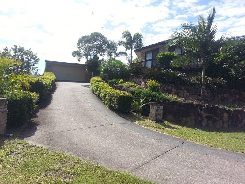 8 Kempe Court, Edens Landing QLD 4207