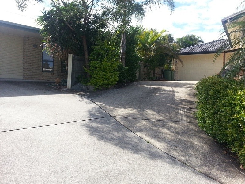 8 Kempe Court, Edens Landing QLD 4207