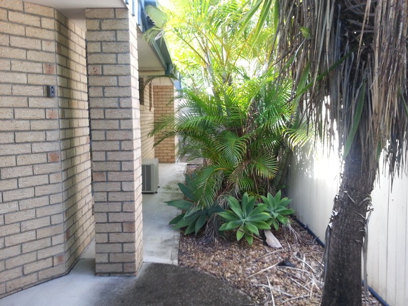8 Kempe Court, Edens Landing QLD 4207