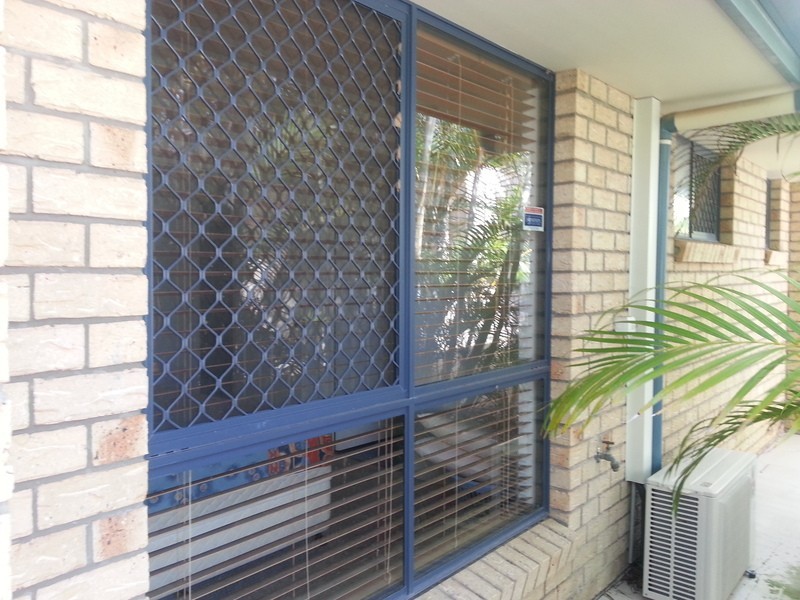 8 Kempe Court, Edens Landing QLD 4207