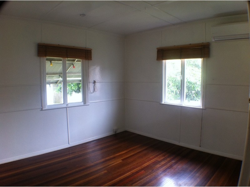 135  Granard Rd, Rocklea QLD 4106