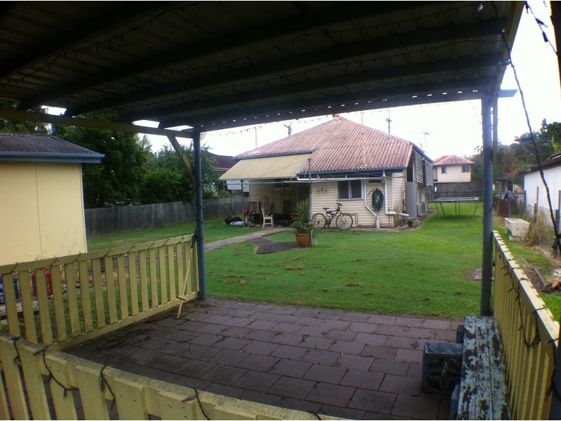 135  Granard Rd, Rocklea QLD 4106