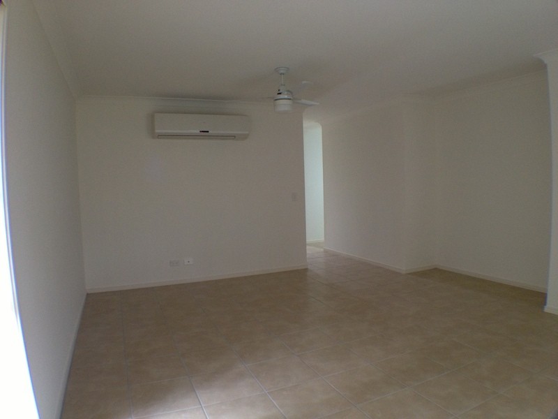 1/29 Sarah Drive, Yamanto QLD 4305