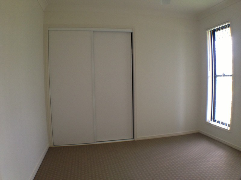 1/29 Sarah Drive, Yamanto QLD 4305