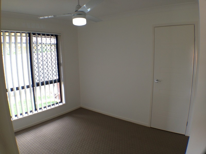 2/29 Sarah Drive, Yamanto QLD 4305