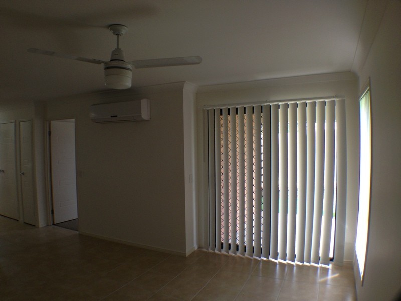 2/29 Sarah Drive, Yamanto QLD 4305