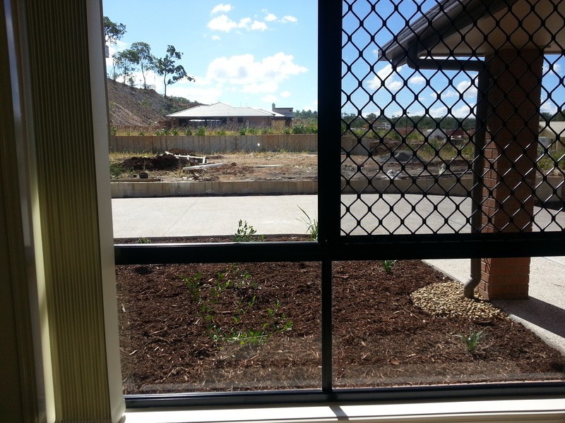 1/12 Bahrs Point Dr, Bahrs Scrub QLD 4207