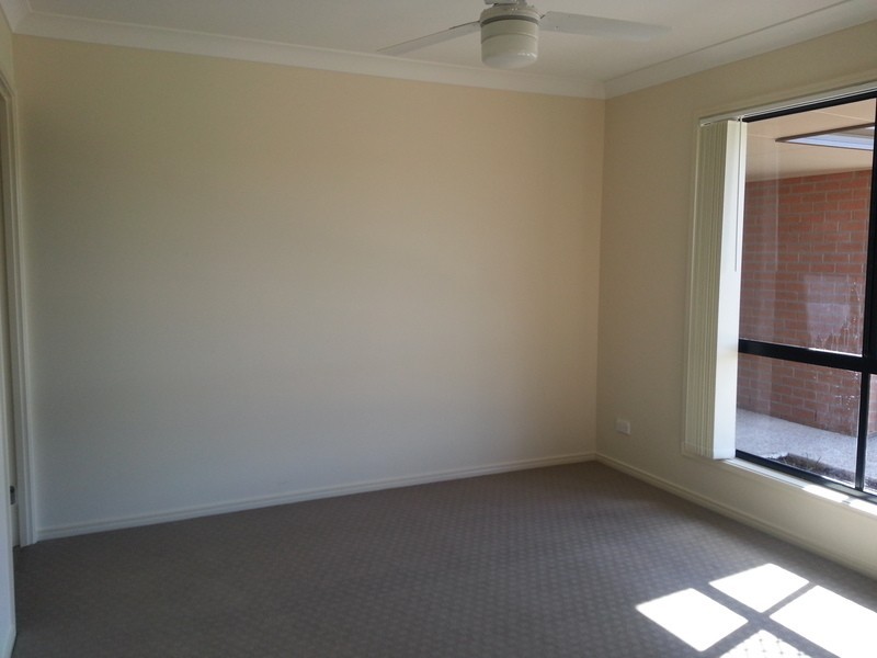 1/12 Bahrs Point Dr, Bahrs Scrub QLD 4207