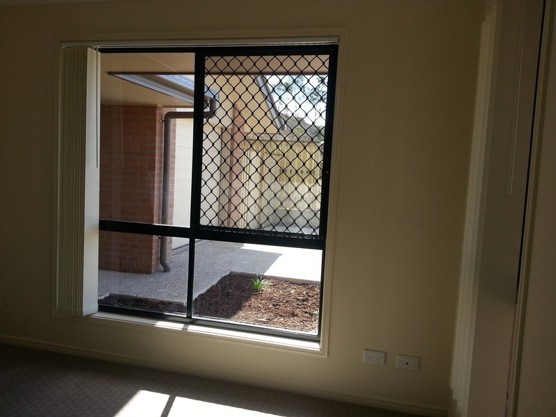 1/12 Bahrs Point Dr, Bahrs Scrub QLD 4207