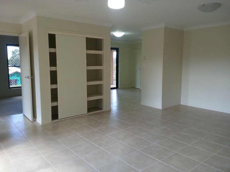 1/12 Bahrs Point Dr, Bahrs Scrub QLD 4207